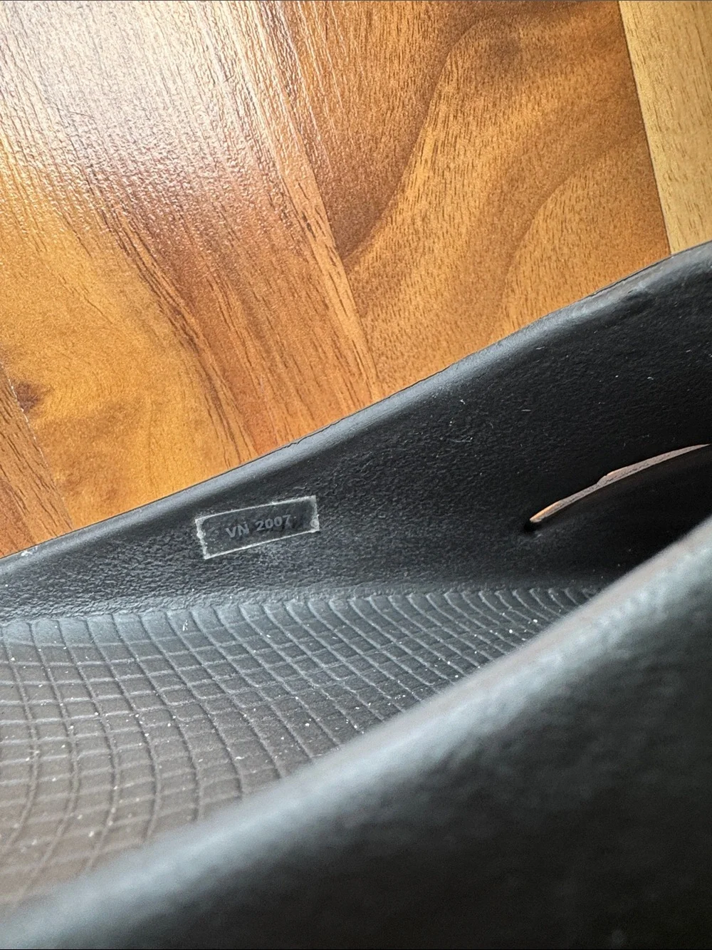 OOFOS Black Slide Sandals M 9 W11